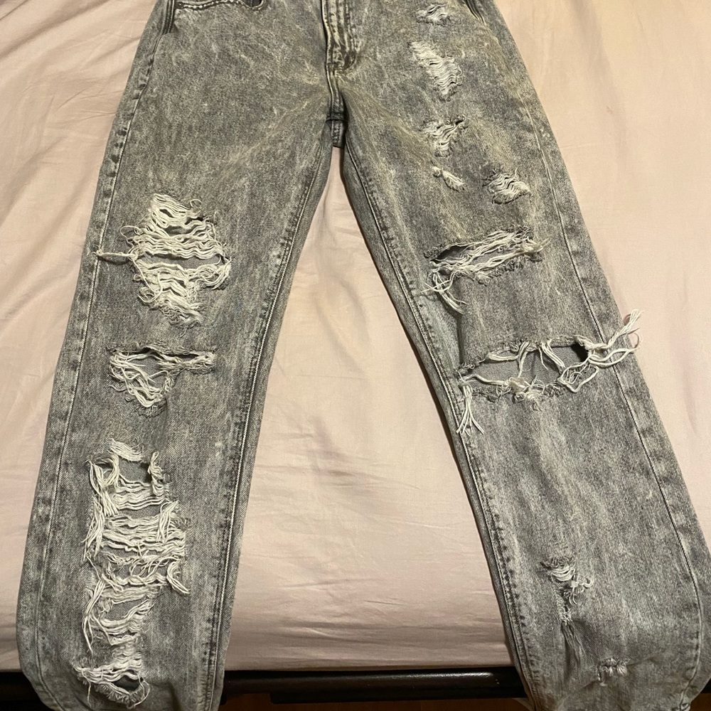 american eagle size 6 long distressed mom jeans